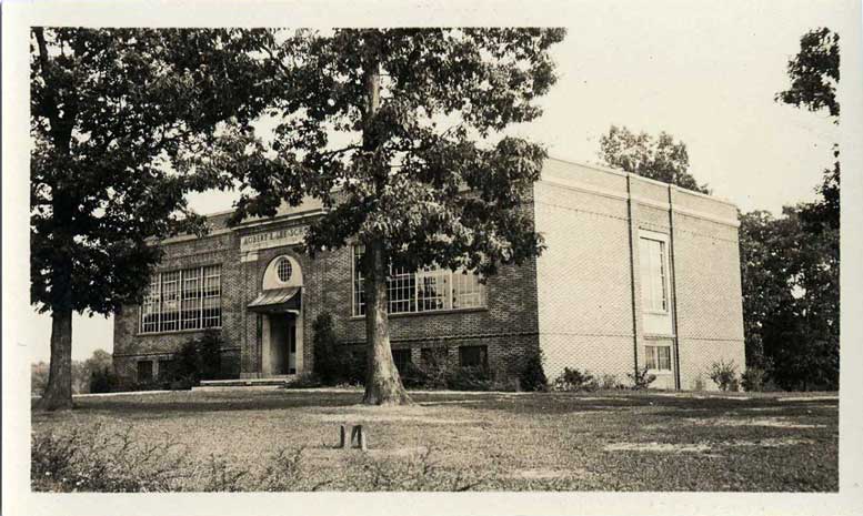 Old Photo of Robert E. Lee Elementary School Arlington<br>Larry's 5th grade - <i>image found online</i>